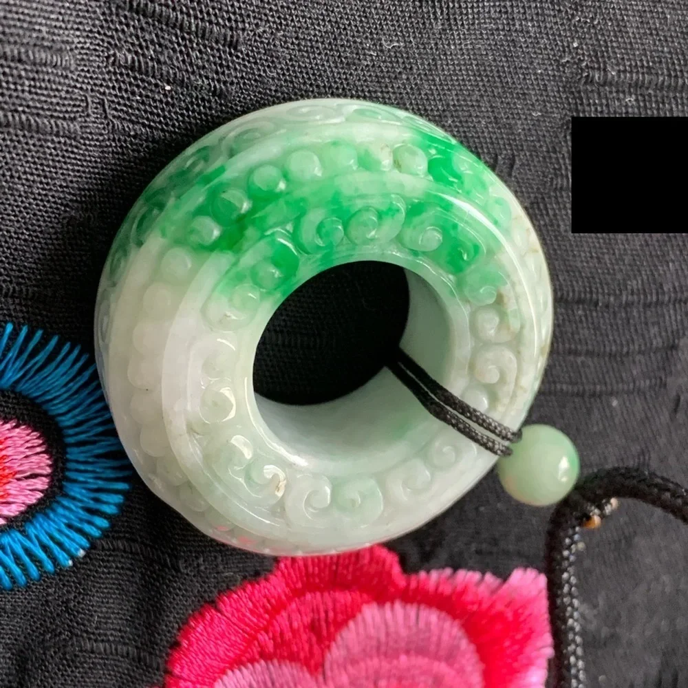 💚Luck & Peace Authentic Jade jadeite Necklace - Picture 8 of 9